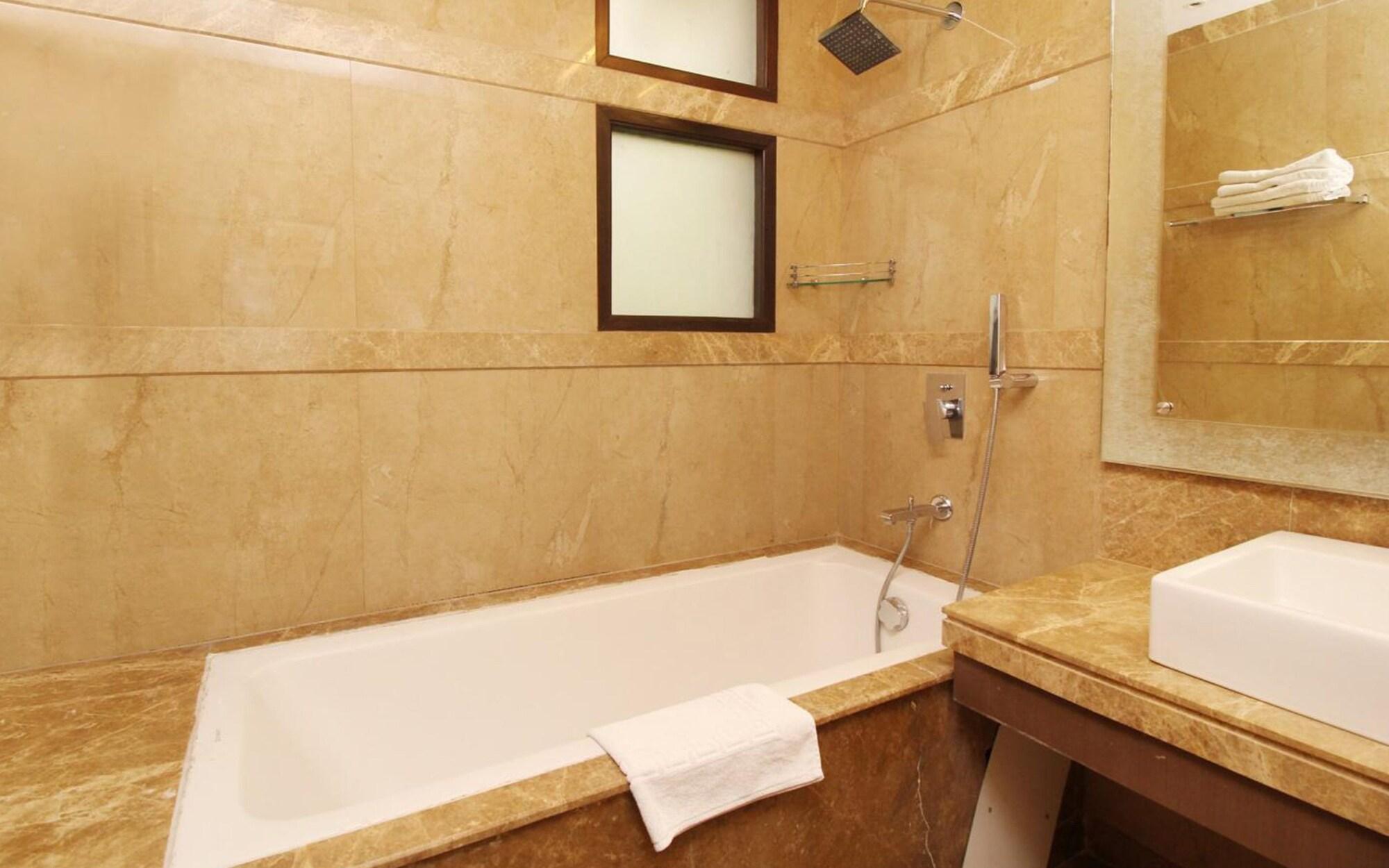 Africa Avenue Gk - 1 Hotel New Delhi Ngoại thất bức ảnh