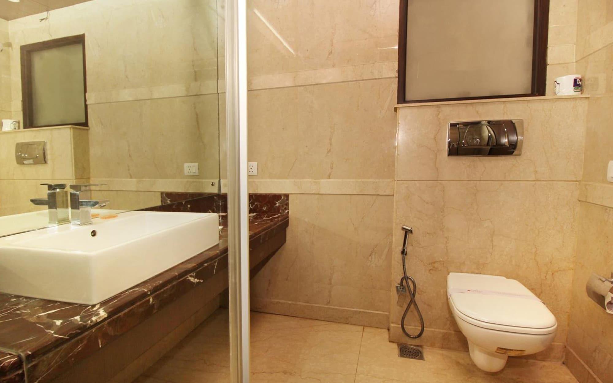 Africa Avenue Gk - 1 Hotel New Delhi Ngoại thất bức ảnh