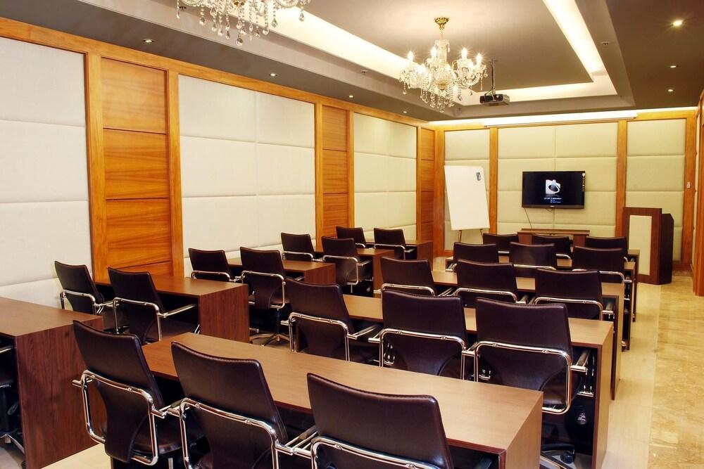 Africa Avenue Gk - 1 Hotel New Delhi Ngoại thất bức ảnh