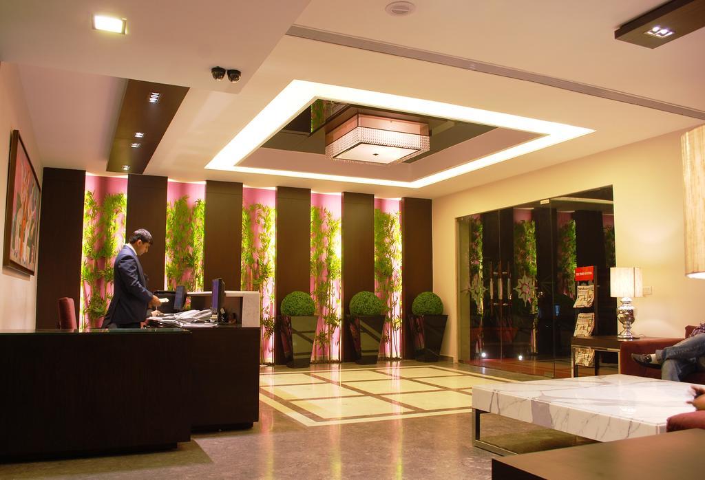 Africa Avenue Gk - 1 Hotel New Delhi Ngoại thất bức ảnh